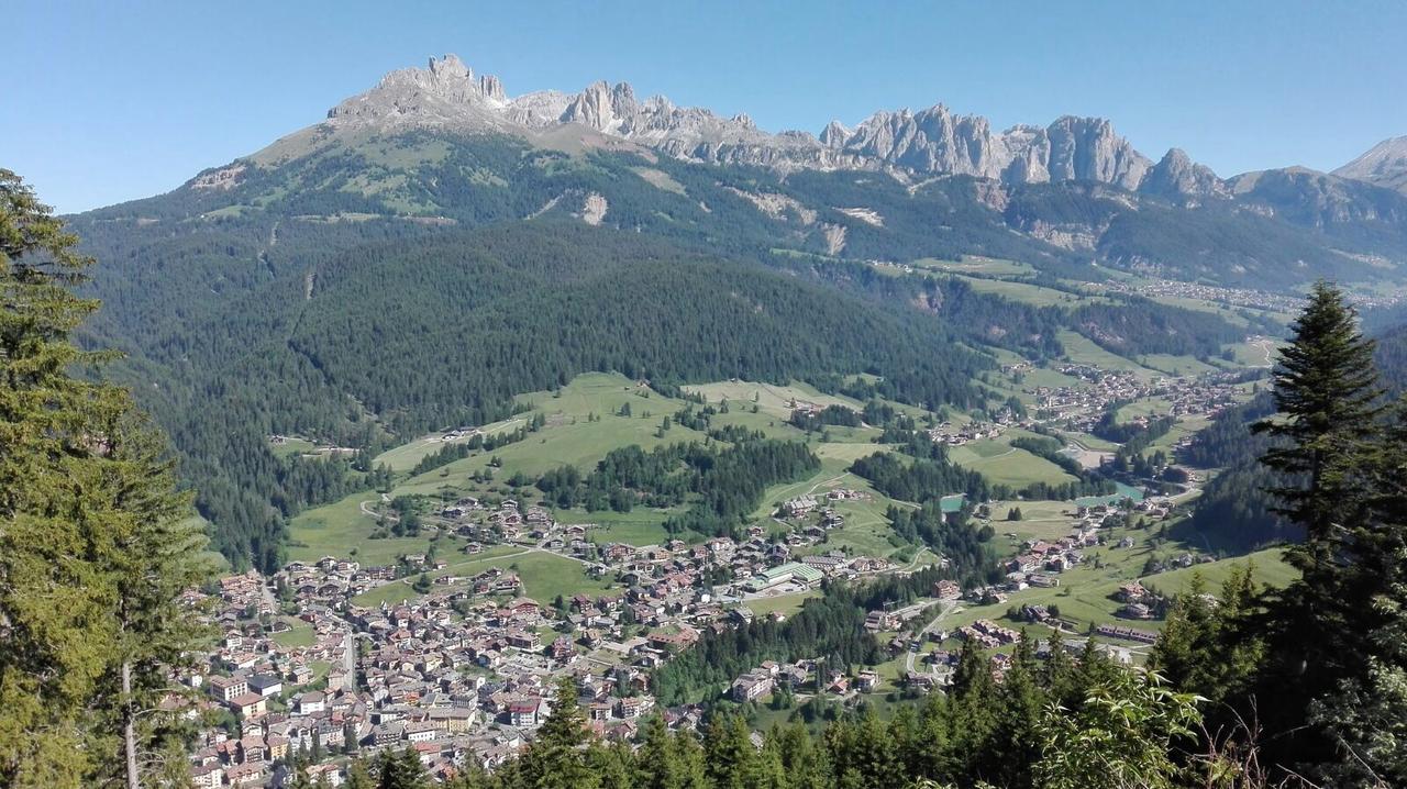 Appartamenti Dolomiti Moena Exteriör bild